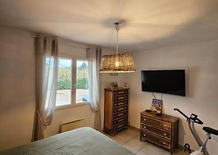 Villa Typique Entre Terre Et