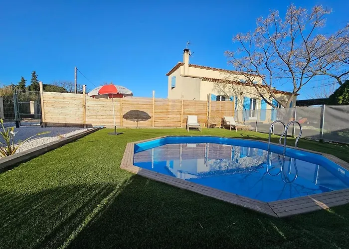 Villa Typique Entre Terre Et