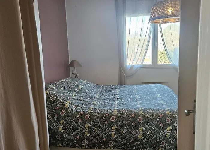 Villa Typique Entre Terre Et *