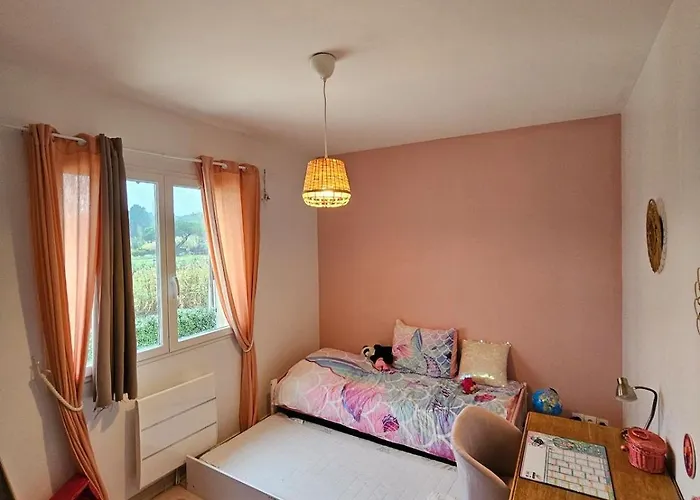 Typique Entre Terre Et Villa Hyères