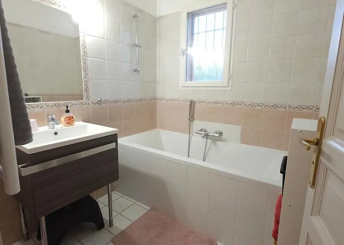 Typique Entre Terre Et