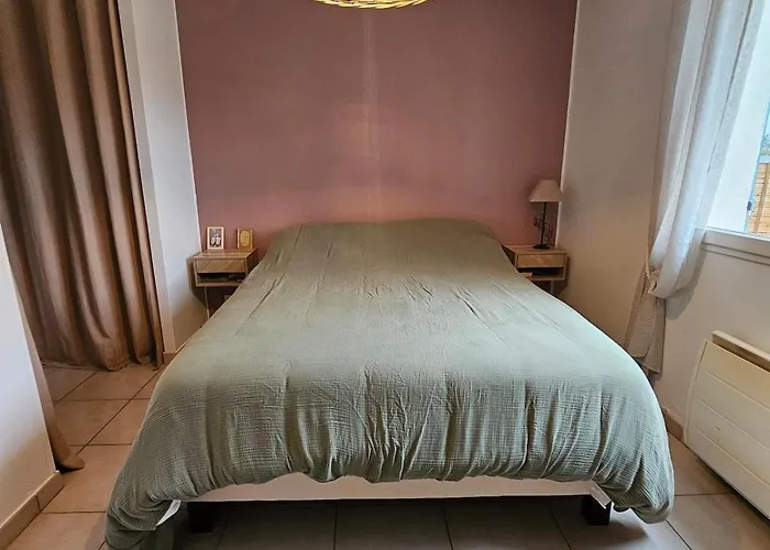 Typique Entre Terre Et Villa Hyères