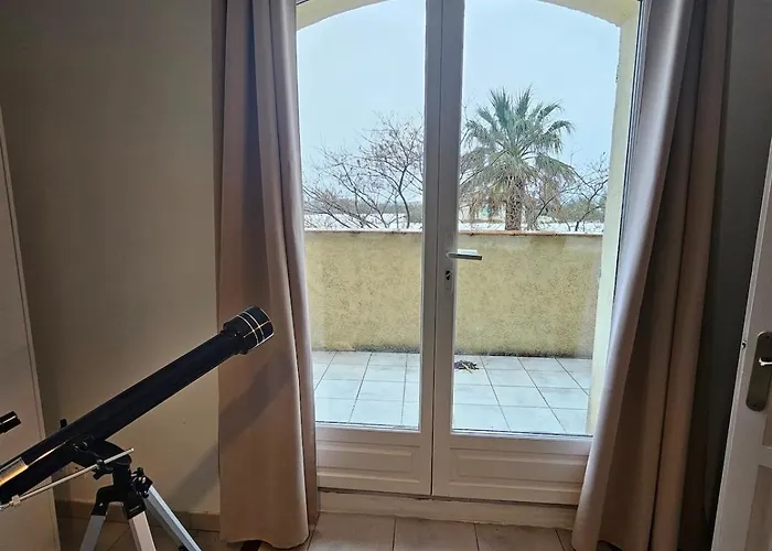 Villa Typique Entre Terre Et *