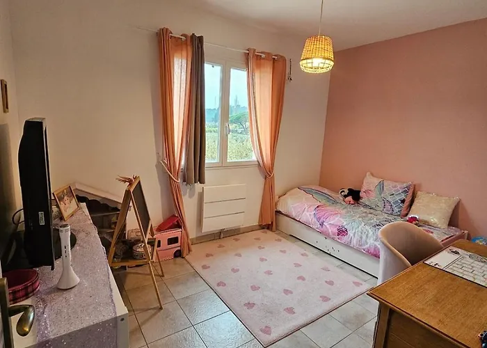 Typique Entre Terre Et * Hyères