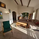Vila Typique Entre Terre Et Hyères