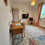 Vila Typique Entre Terre Et