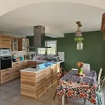 Typique Entre Terre Et Vila Hyères